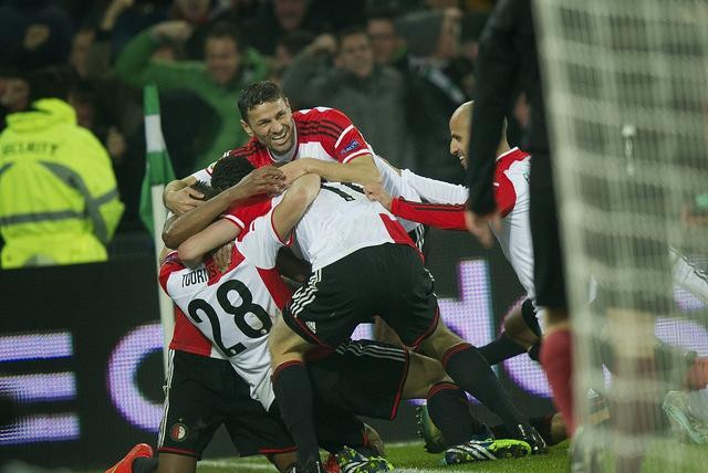 他对现代足 他对现代足