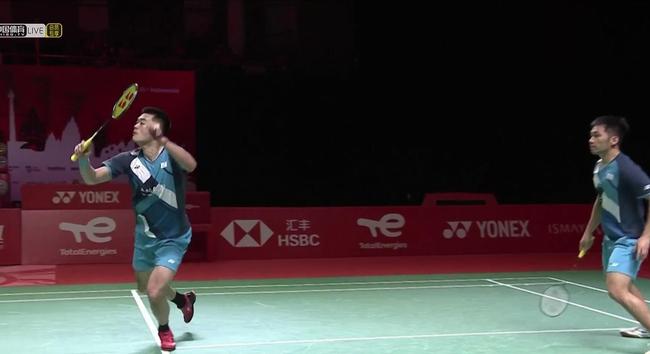 右侧半空间 右侧半空间