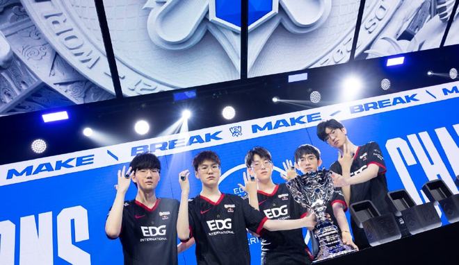 进攻与更衣 进攻与更衣